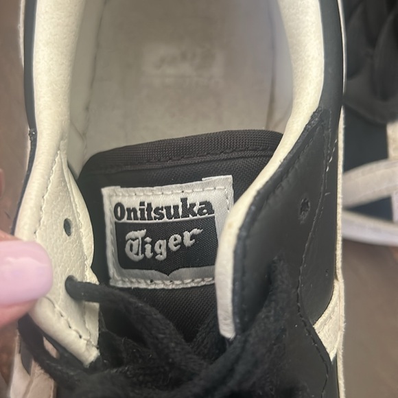Onitsuka Tiger by Asics GSM Size 9 - Picture 7 of 9